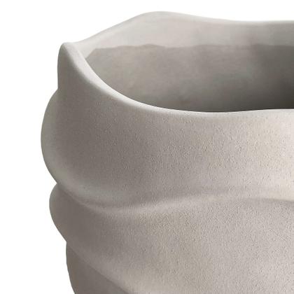 Imagem de Cachepot em Cimento com Textura Ondulada 16x20cm