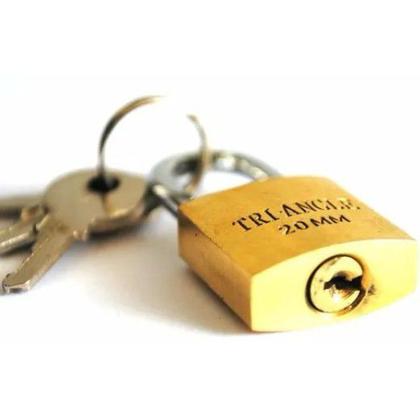 Imagem de Cadeado 20mm Com 3 Chaves Tri-Angle Dourado Malas Correntes Armários