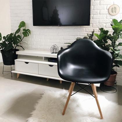 Imagem de Cadeira de Jantar Charles Eames com Braço I Preta