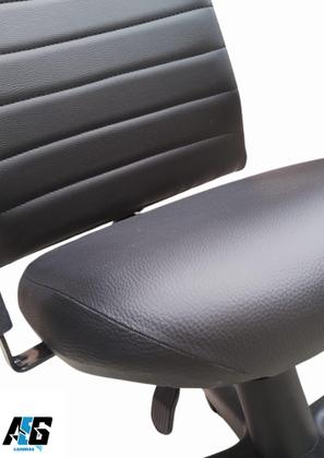 Imagem de Cadeira Ergonômica Giratória Executiva Office Magnum Gomada Nr17 material sintético