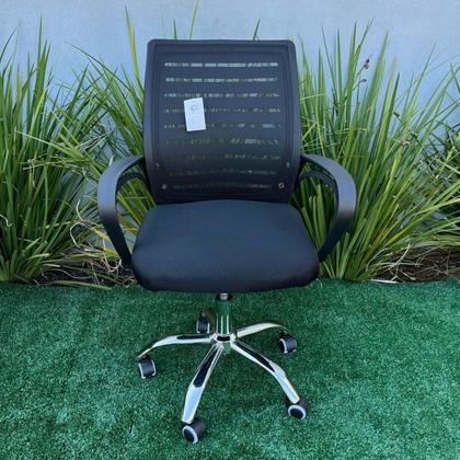 Imagem de Cadeira Escritório Secretaria Modelo Confort com pês em inox e rodinhas