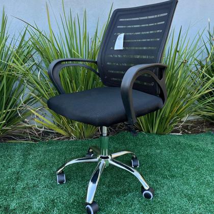 Imagem de Cadeira Escritório Secretaria Modelo Confort com pês em inox e rodinhas