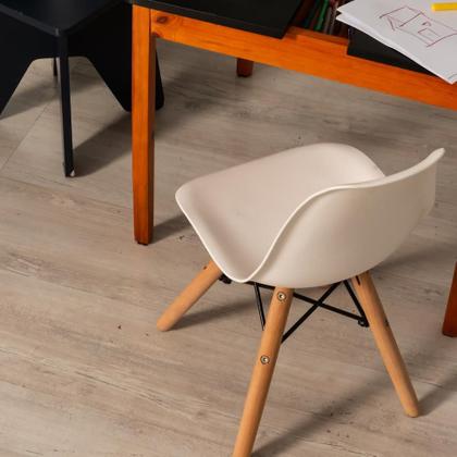 Imagem de Cadeira Infantil Eames Branca