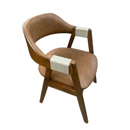 Imagem de Cadeira Poltrona Sofia para Sala de Jantar em Madeira Maciça com Braços em Corda e Encosto Acolchoad