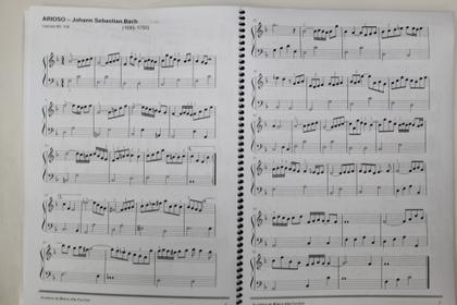 Imagem de Caderno Partituras Teclado e Piano Clássico  52 Músicas 100 pg