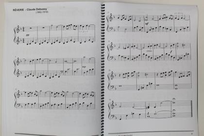 Imagem de Caderno Partituras Teclado e Piano Clássico  52 Músicas 100 pg