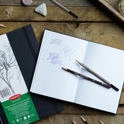Imagem de Caderno Sketchbook Derwent Academy A4 64 Folhas 