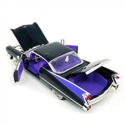 Cadillac Coupe Deville 1959 Mulher Gato com Boneco, 1/24 Jada