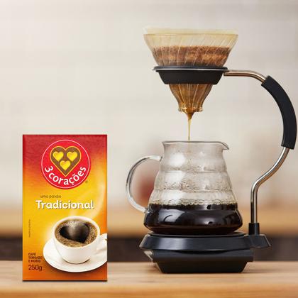 Imagem de Café 3 Corações Tradicional a Vácuo Kit 5 Pacotes de 250g