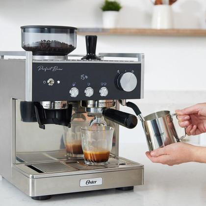Imagem de Cafeteira Espresso Oster Perfect Brew Máxima 220V