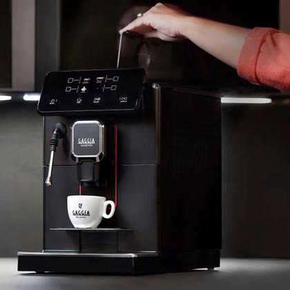 Imagem de Cafeteira Expresso Gaggia Magenta Plus Super Automática Preto 127V
