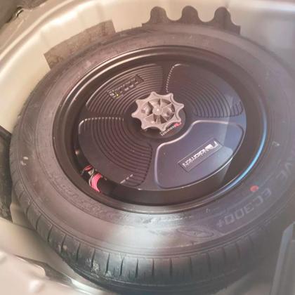 Caixa Ativa Selada Subwoofer 11 Polegadas Estepe 1000w 120W 4 Ohms