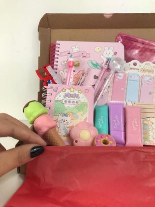 Imagem de Caixa Box Kit Papelaria Fofa Kawai 15 Itens Criativos