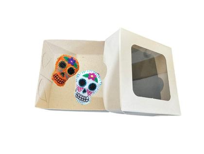 Imagem de Caixa De Doce Brigadeiro Com Visor 8x8x4 Kraft 50 Unidades