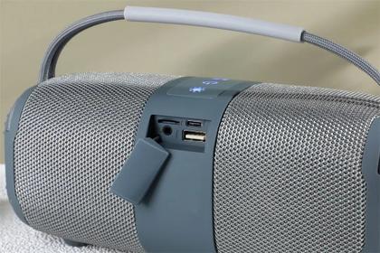 Imagem de Caixa De Som Bluetooth Grave Potente Ipx6 Resistente A Água