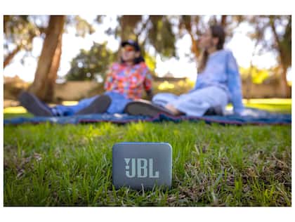 Imagem de Caixa de Som Bluetooth JBL Go Essential 2 Azul