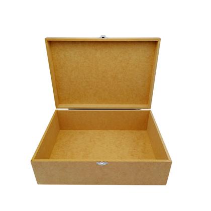 Imagem de Caixa Mdf Cru 33x23x11 Cm Com Fecho Para Decorar Presente