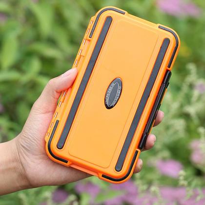 Imagem de Caixa Organizadora de Pesca Portátil Grande Capacidade à Prova dÁgua com 24 a 28 Compartimentos para Iscas, Anzóis e Acessórios de Pesca