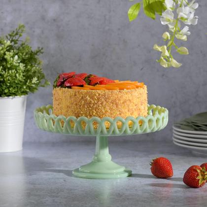Imagem de Cake Stand Martha Stewart, copo de leite de jadeíta de 8,5 polegadas