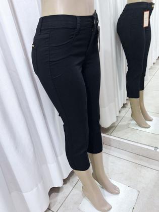 Imagem de Calça Capri Feminina COLORIDA  Muito Mais Jeans