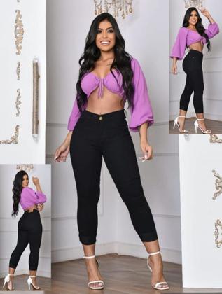 Imagem de Calça Capri Jeans Preta Feminina com lycra levanta bumbum Cintura Alta Elastano