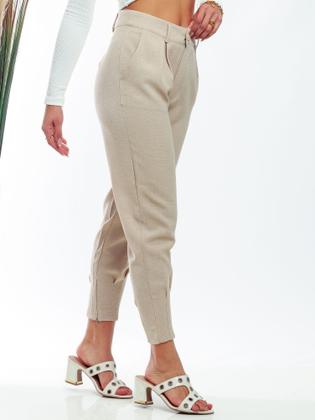 Imagem de Calça de Linho Com Botão Forado L816