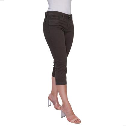 Imagem de Calça Feminina Capri de Sarja Cintura Média Confortável e Estilosa