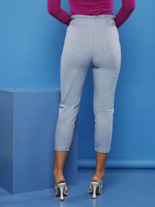 Imagem de Calça Feminina Jogging Jogger em Linho Premium Elástico na Cintura com Ajuste e Comprimento Capri