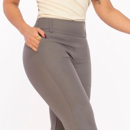 Imagem de Calça Flare De Alfaiataria Cinza Essencial