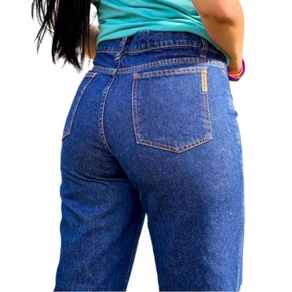 Imagem de Calça Jeans Feminina Básica com Rasgos Leves No Bolso e Perna-Os Vaqueiros