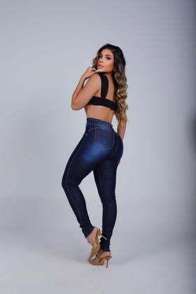 Imagem de Calça Jeans Feminina Cintura Alta com Lycra Elastano  Efeito Empina Bumbum