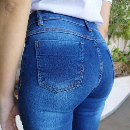 Imagem de Calça Jeans Feminina PLUS SIZE Com Lycra
