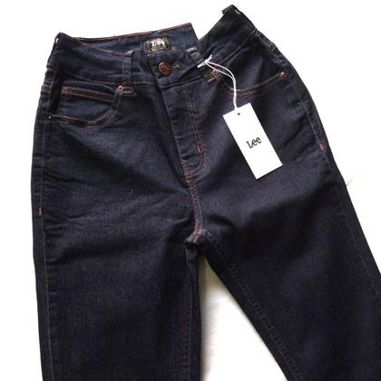 Imagem de Calça Jeans Lee Feminina Tradicional com Elastano Cintura Alta Cameron 3200 Azul Escuro