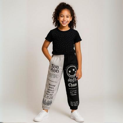 Imagem de Calça Jogger Infantil e Juvenil Carinha Fogo Tactel com Correntinha Branca e Preta