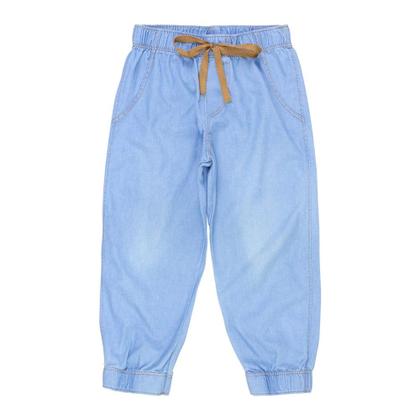 Imagem de Calça Jogger Infantil Jeans Azul Claro Com Detalhe Caramelo