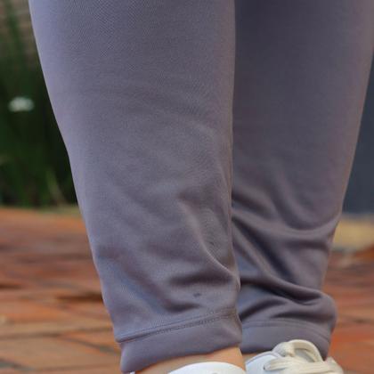 Imagem de Calça Legging Peluciada Básica Cor Lisa Suplex Conforte Leve e Quentinha Moda Outono Inverno Plus Size 3076.C1