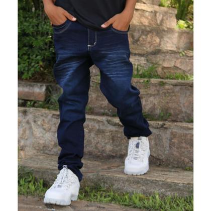 Imagem de calça masculina juvenil jeans modelo jogger infantil .