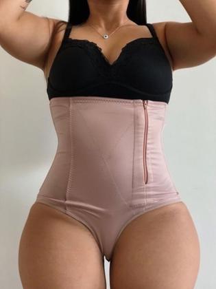 Imagem de Calcinha Cinta Com Zíper Modeladora Pós Cirúrgica Em Cetinete Com 2 Barbatanas