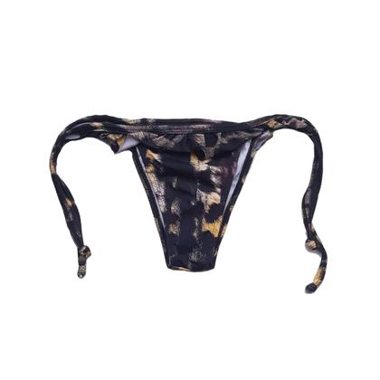 Calcinha de biquíni cortininha com babado - Corpo Dourado Moda Praia Imagem de Calcinha de biquíni cortininha com babado