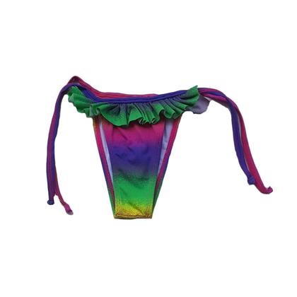 Calcinha de biquíni cortininha com babado - Corpo Dourado Moda Praia Imagem de Calcinha de biquíni cortininha com babado