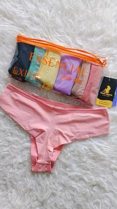 Imagem de Calcinha essencial semi fio em microfibra, vem 7 calcinhas no tamanho (G), e acompanha uma nessescer