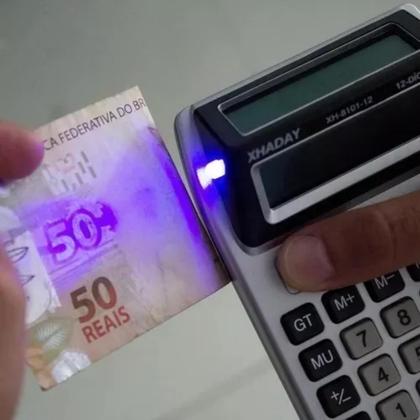 Imagem de Calculadora Eletrônica Duplo Visor + Luz Detectora De Nota Falsa