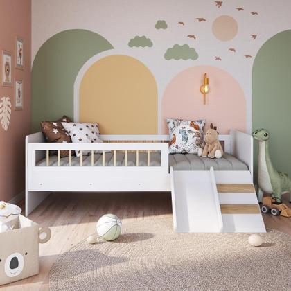 Imagem de Cama Infantil Montessoriana 188x78cm com Escorregador e Grade de Proteção Branca