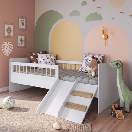 Imagem de Cama Infantil Montessoriana com Grade e Escorrega Affetto Branco