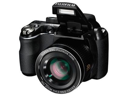 Câmera Digital Fujifilm Finepix S4000 14MP LCD 3” - Zoom Óptico