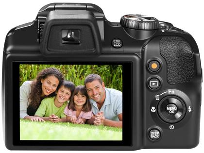 Câmera Digital Fujifilm Finepix S8200 16MP - Visor 3” Zoom Óptico
