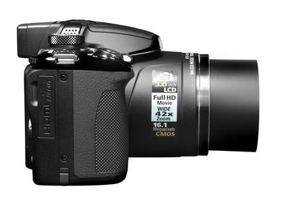 Câmera Digital Nikon Coolpix P510 16.1MP LCD 3” - Zoom Óptico 42x