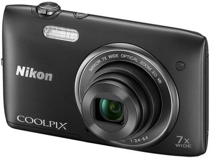 Câmera Digital Nikon Coolpix S3500 20.1MP LCD 2,7” - Zoom Óptico