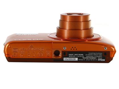 Câmera Digital Nikon Coolpix S3500 20.1MP LCD 2,7” - Zoom Óptico