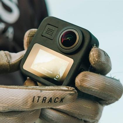 Imagem de Câmera GoPro Max 360, à Prova d'água, Vídeo 360 5.6K, Foto 360, Max HyperSmooth, Capturas com bastão invisível, Preto, CHDHZ-203-RW